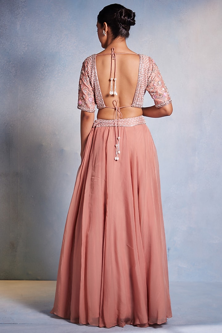 Rose Gold Organza Wedding Lehenga Set by Muditaa By Urmila at Pernia's Pop Up Shop