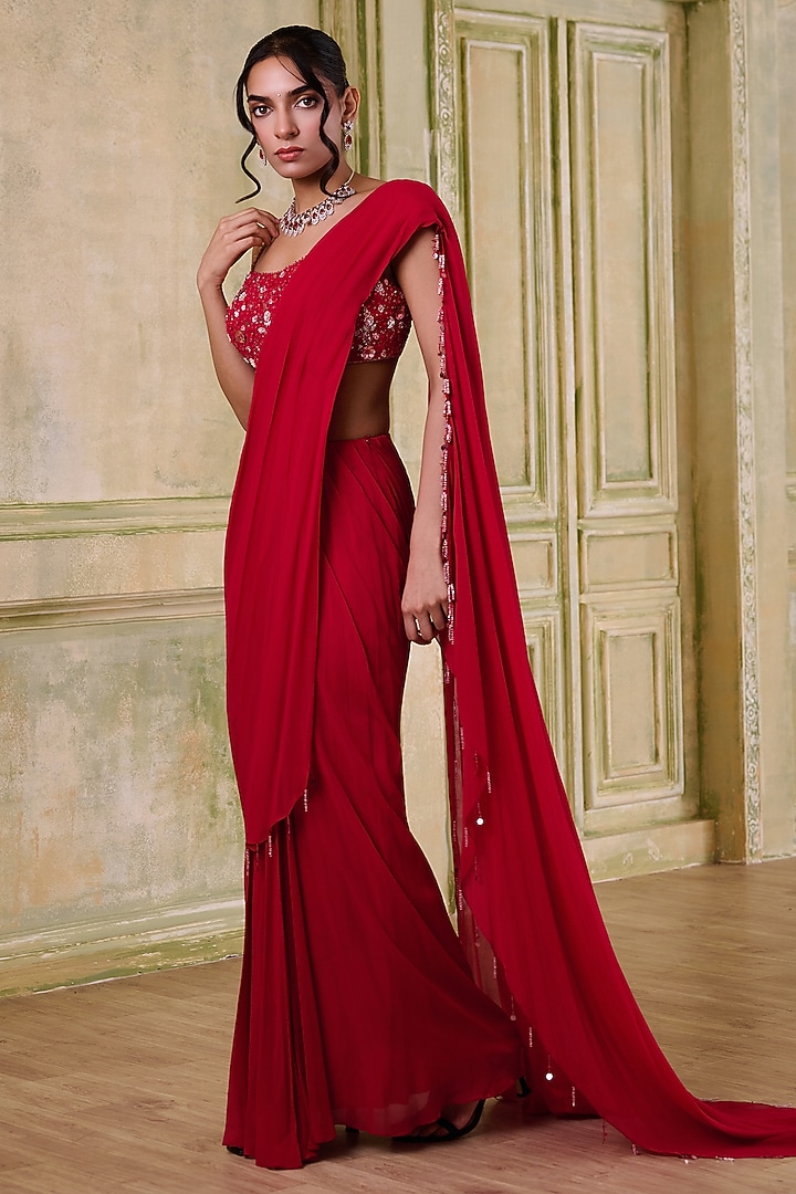 Red Georgette Draped Wedding Saree Set by Muditaa By Urmila at Pernia's Pop Up Shop