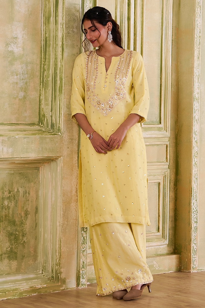 Butter Yellow Chanderi Silk Embroidered Kurta Set by Muditaa By Urmila at Pernia's Pop Up Shop