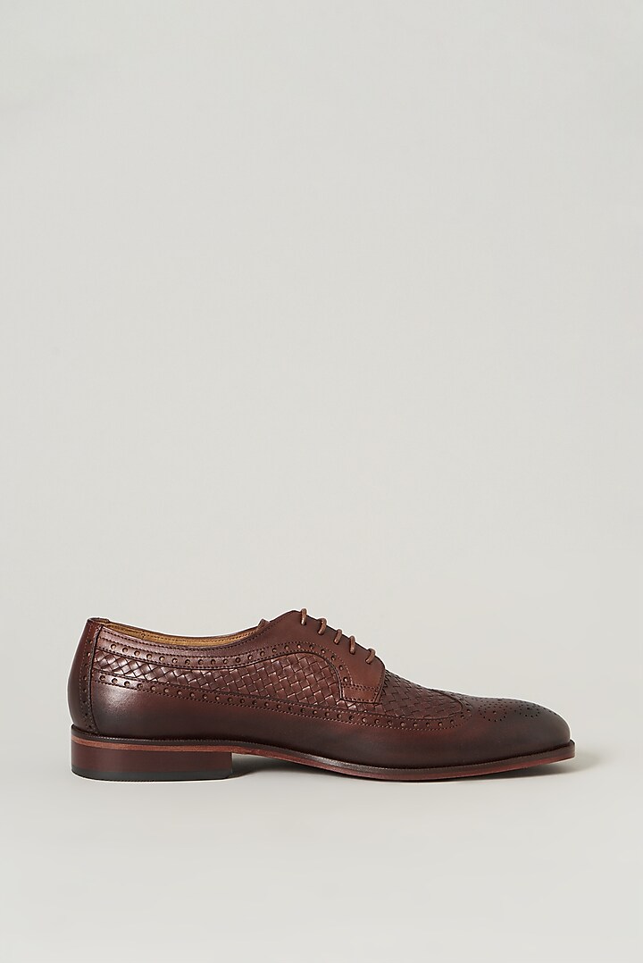 Brown Leather Handcrafted Oxford Shoes by Modello Domani at Pernia's Pop Up Shop
