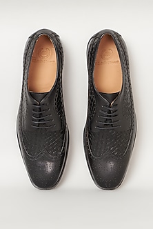product-color-Black