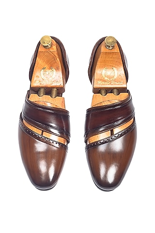 Tan Brown Leather Slip-On by Modello Domani