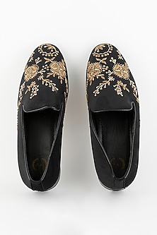 product-color-Black