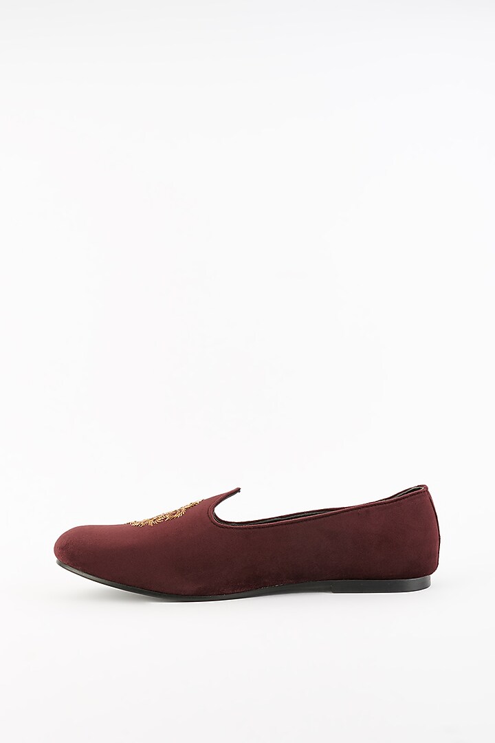 Wine Handcrafted Juttis by Modello Domani at Pernia's Pop Up Shop