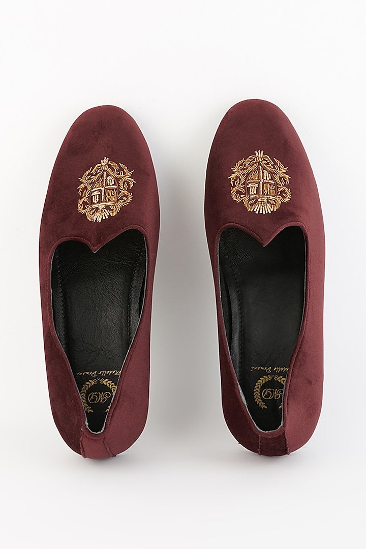 Wine Handcrafted Juttis by Modello Domani