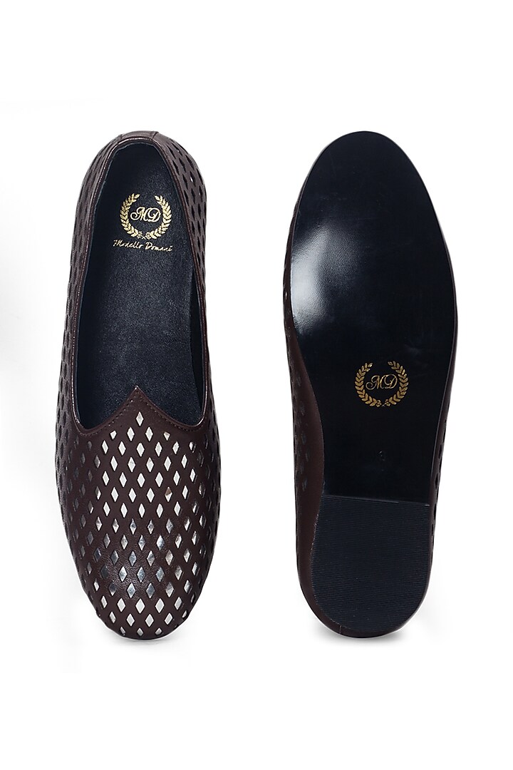 Brown Leather Juttis by Modello Domani at Pernia's Pop Up Shop