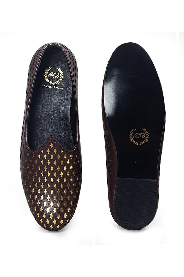 Brown Leather Juttis by Modello Domani at Pernia's Pop Up Shop