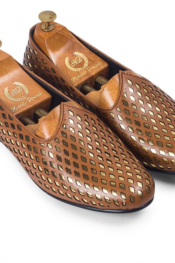 Tan Leather Juttis by Modello Domani at Pernia's Pop Up Shop
