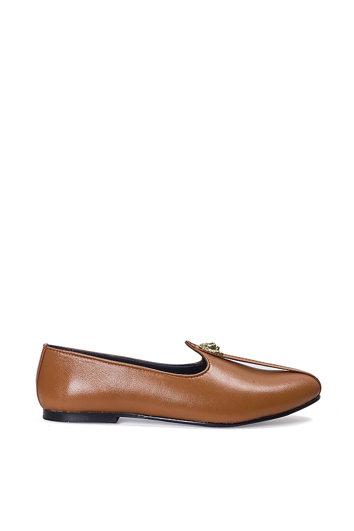 Tan Leather Juttis by Modello Domani at Pernia's Pop Up Shop