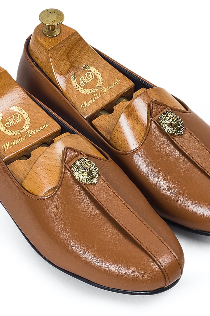 Tan Leather Juttis by Modello Domani at Pernia's Pop Up Shop