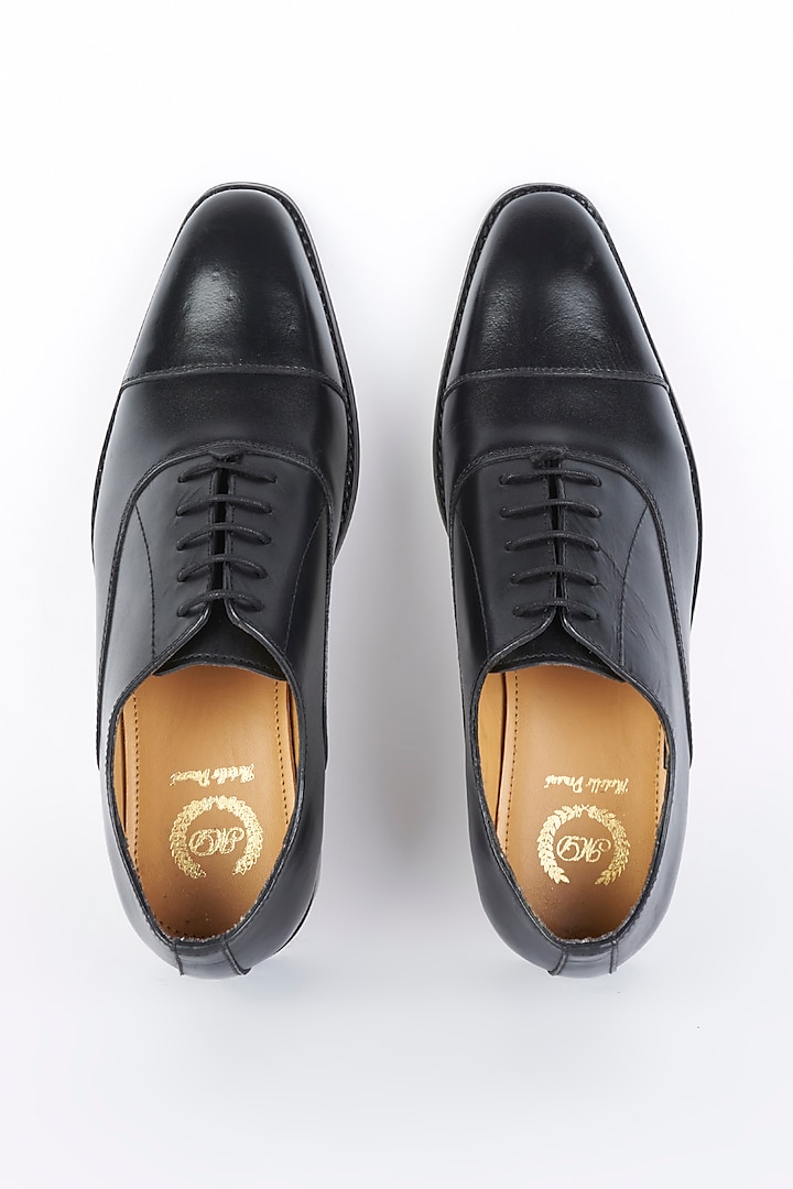 Black Handcrafted Shoes In Patent Leather by Modello Domani