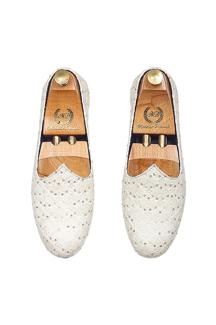 Off-White Cotton Handcrafted Lucknowi Juttis by Modello Domani