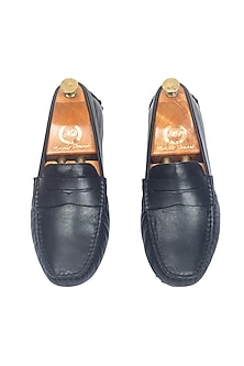 product-color-Black