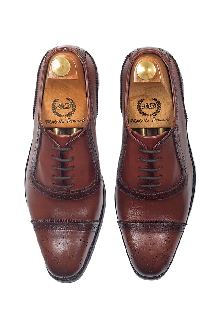 Brown Handcrafted Leather Brogues by Modello Domani