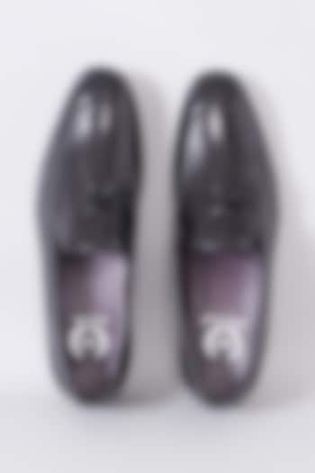 Black Handcrafted Italian-Cut Shoes by Modello Domani