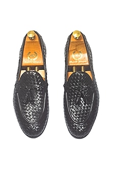 product-color-Black