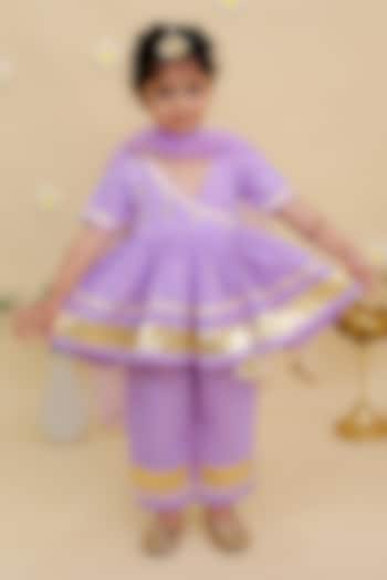 Purple Cotton Embroidered Kurta Set For Girls by Mudkid at Pernia's Pop Up Shop