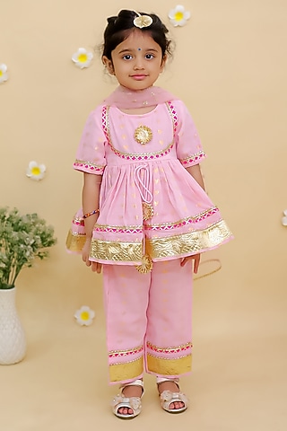 Pink Cotton Embroidered Kurta Set For Girls by Mudkid