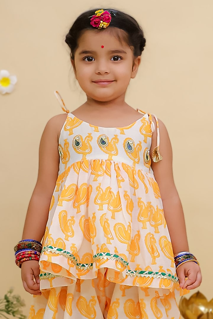 Yellow Cotton Printed Kurta Set For Girls by Mudkid at Pernia's Pop Up Shop