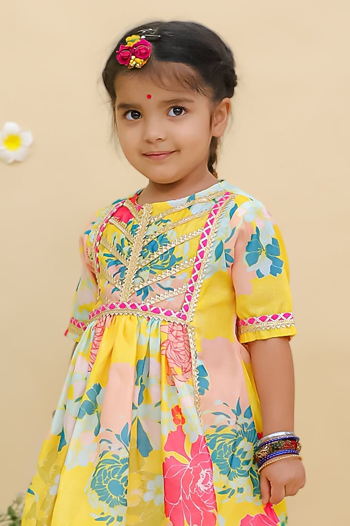Yellow Silk Printed Kurta Set For Girls by Mudkid at Pernia's Pop Up Shop
