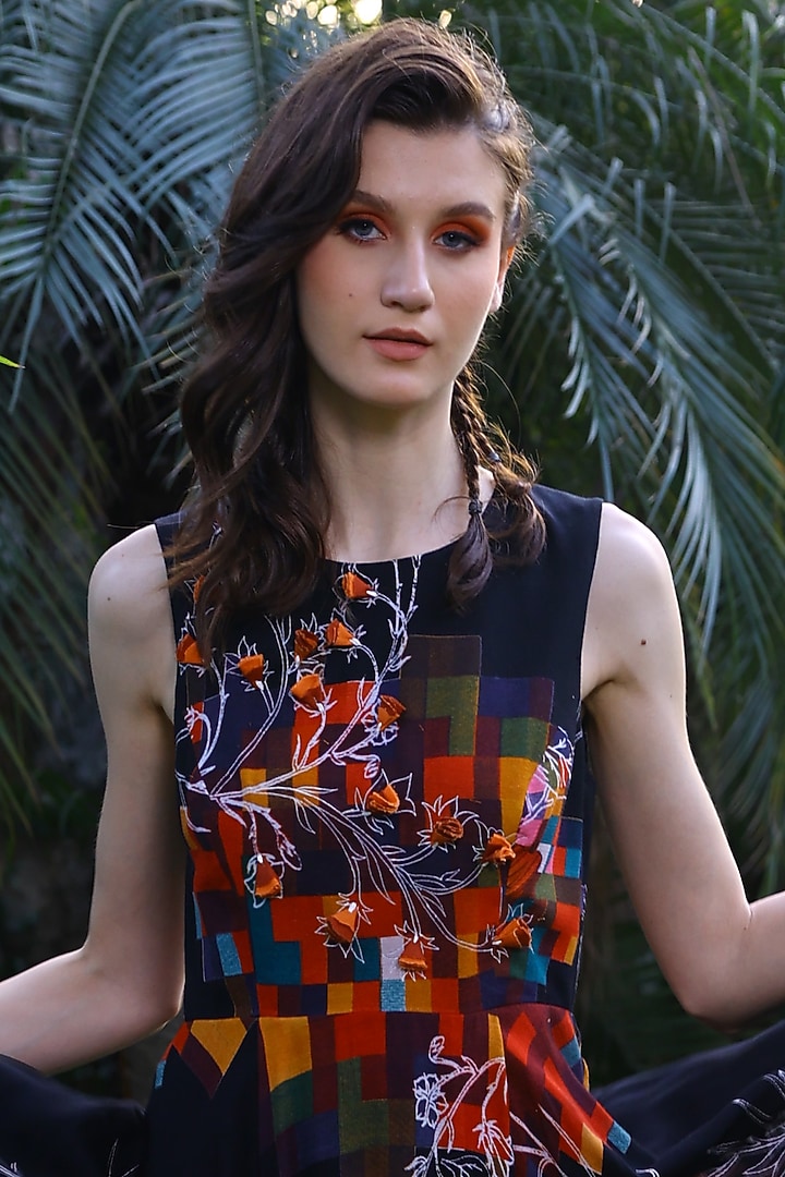 Black Printed Vacation Dress by Mynah Designs By Reynu Tandon at Pernia's Pop Up Shop
