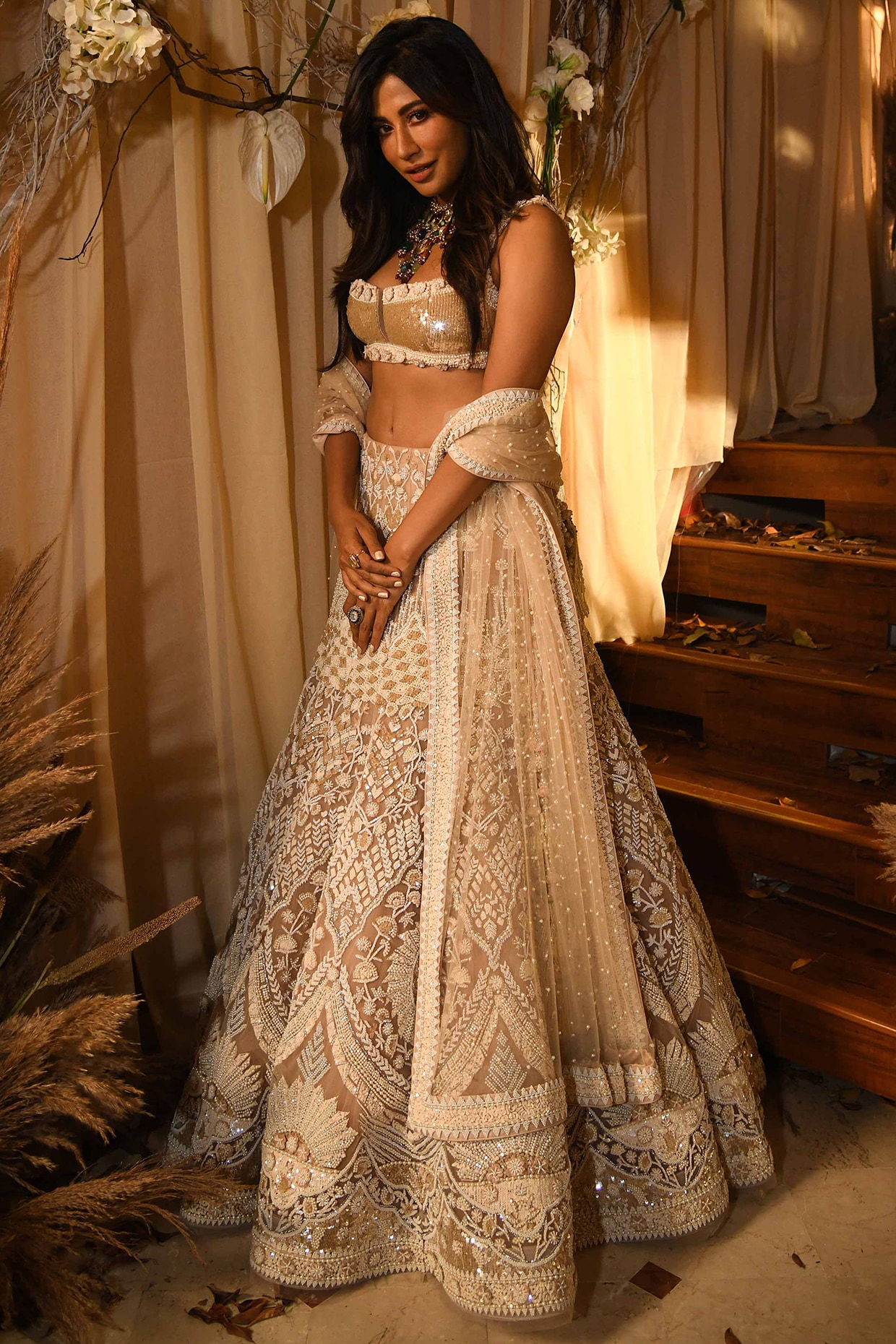 10 Gorgeous Velvet Lehenga Picks For The Modern Bride-To-Be | Readiprint  Fashions Blog