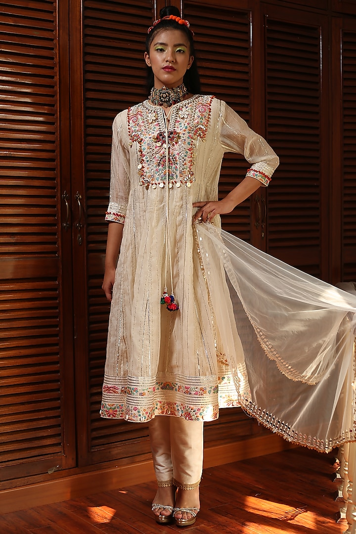 Off-White Embroidered Anarkali Set by Mynah Designs By Reynu Tandon