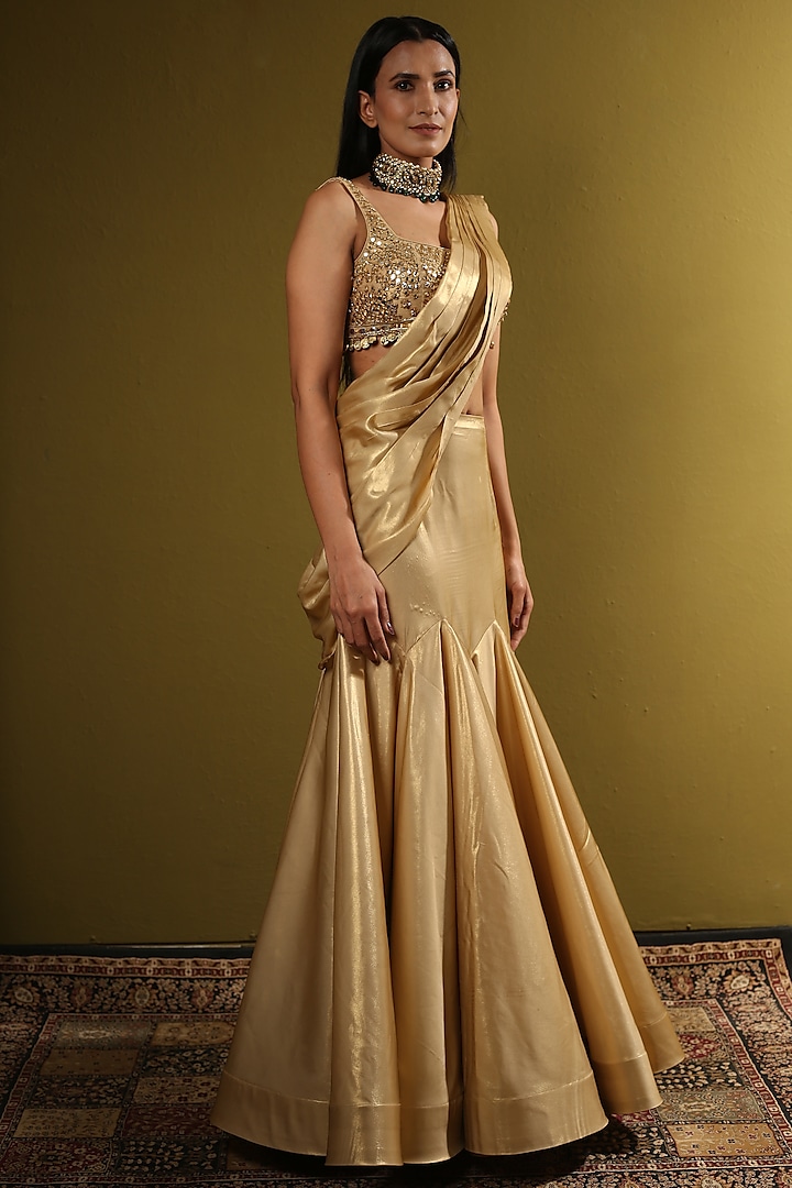 Gold Chanderi Lehenga Saree Set by Mynah Designs By Reynu Tandon