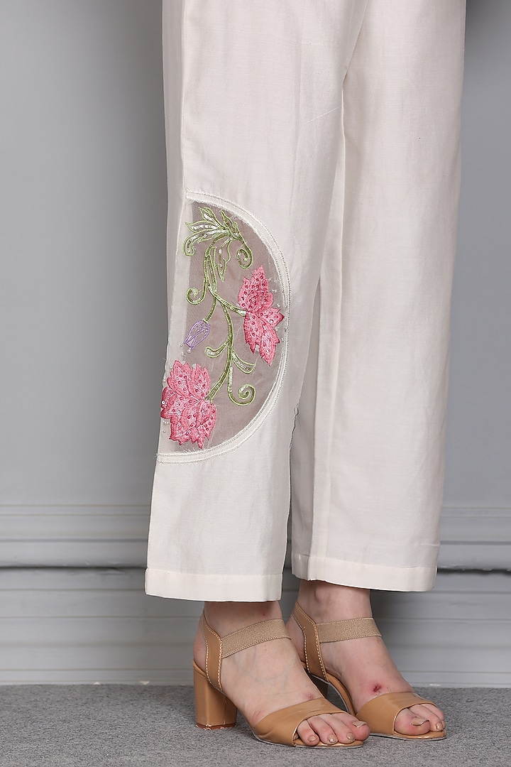 White Cotton Silk Chanderi Floral Embroidered Co-Ord Set by Midori by SGV at Pernia's Pop Up Shop