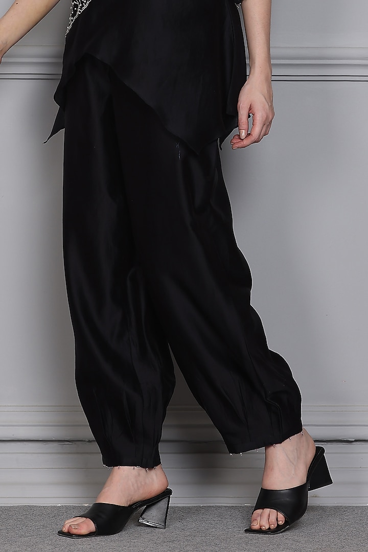 Black Cotton Silk Chanderi Zari Embroidered Tunic Set by Midori by SGV at Pernia's Pop Up Shop