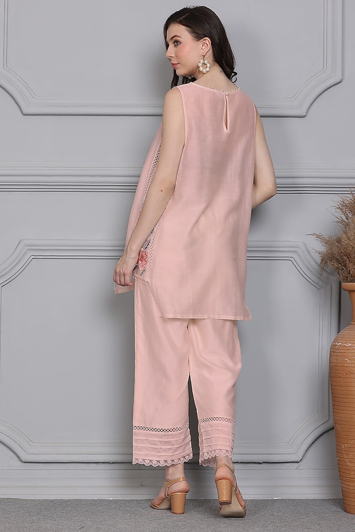 Pink Cotton Silk Chanderi Resham Embroidered Kurta Set by Midori by SGV at Pernia's Pop Up Shop