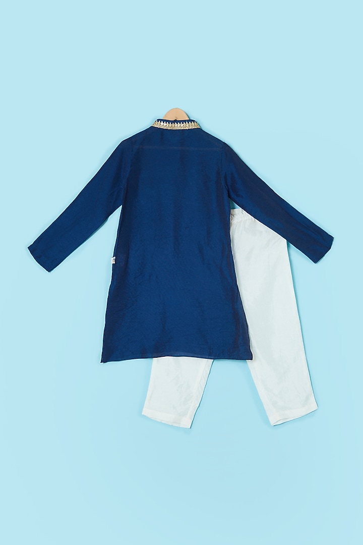 Indigo Embroidered Kurta Set For Boys by Mi Dulce An'ya at Pernia's Pop Up Shop