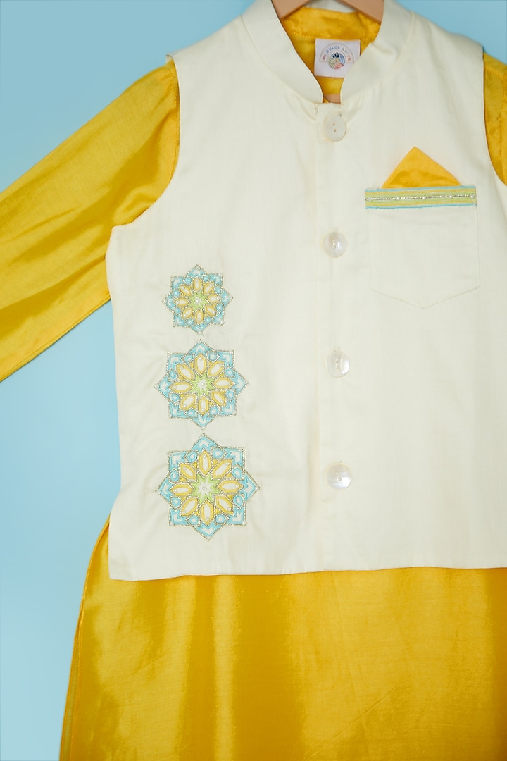 Off-White Hand Embroidered Bandhgala Set by Mi Dulce An'ya at Pernia's Pop Up Shop