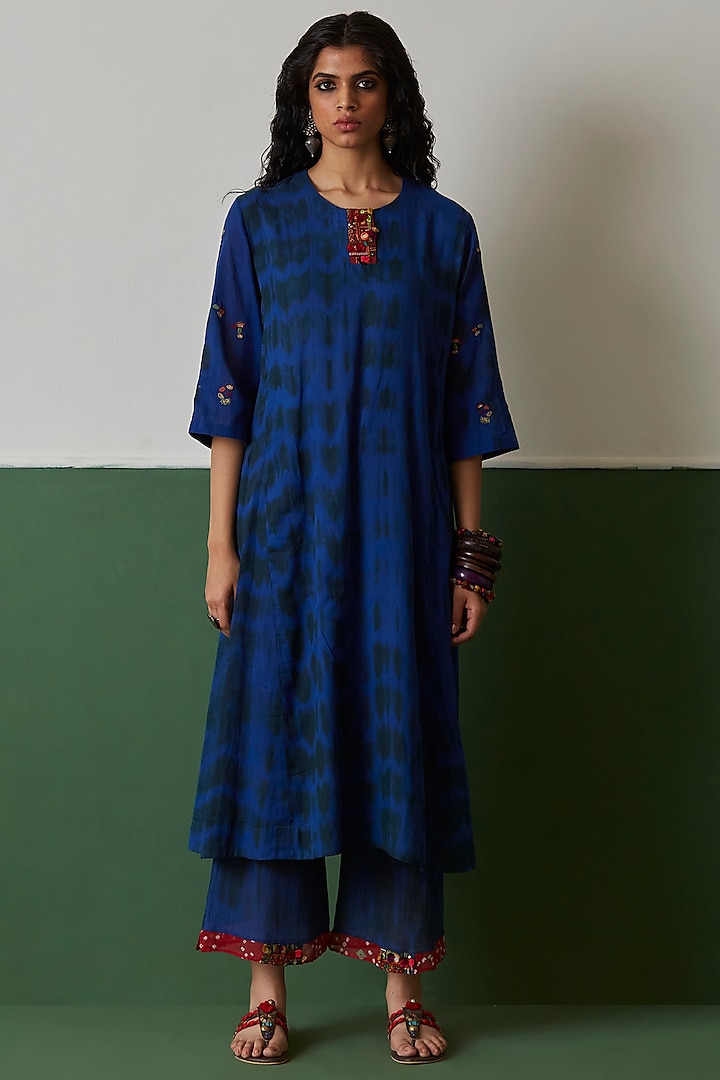 Bright Blue Tie-Dye Kurta by Medha at Pernia's Pop Up Shop