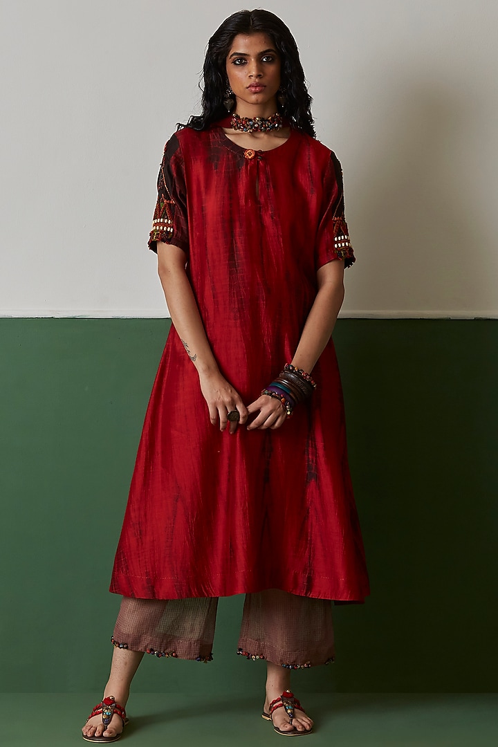 Red Hand Embroidered Kurta by Medha at Pernia's Pop Up Shop