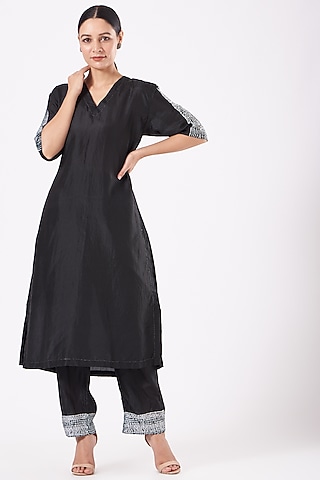 Black Dyed Kurta Set by Medium