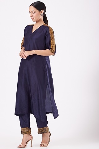Navy Blue Dyed Kurta Set by Medium