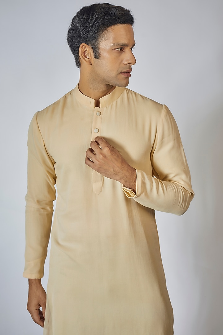 Cream Georgette Kurta Set by Megha Kapoor Label Men at Pernia's Pop Up Shop