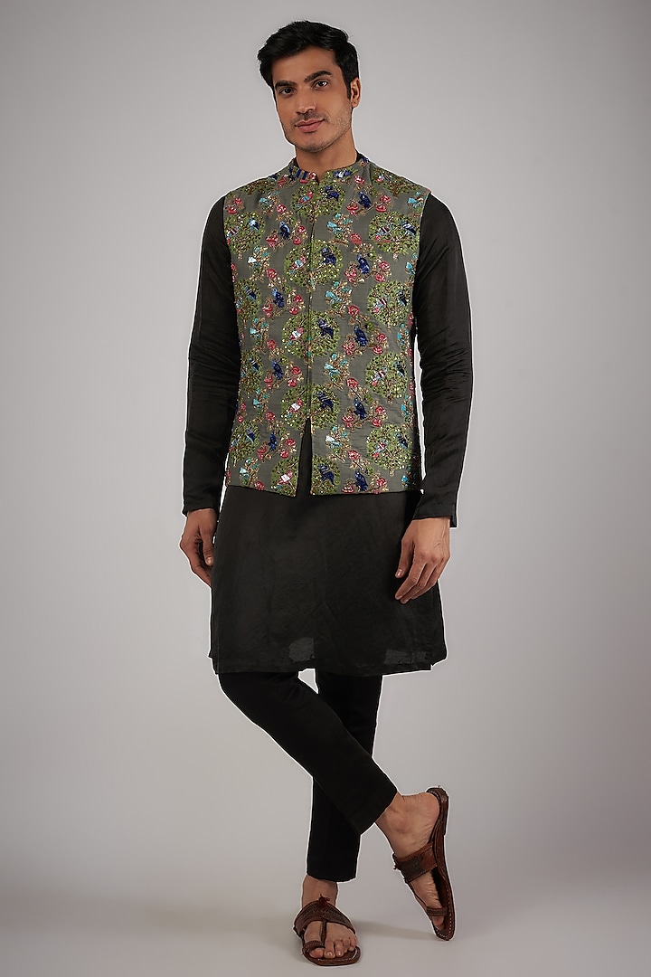 Grey Banarasi Printed & Cutdana Embroidered Bundi Jacket by Megha Kapoor Label Men