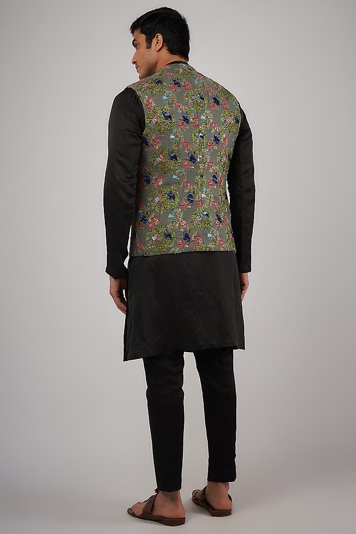 Grey Banarasi Printed & Cutdana Embroidered Bundi Jacket by Megha Kapoor Label Men at Pernia's Pop Up Shop