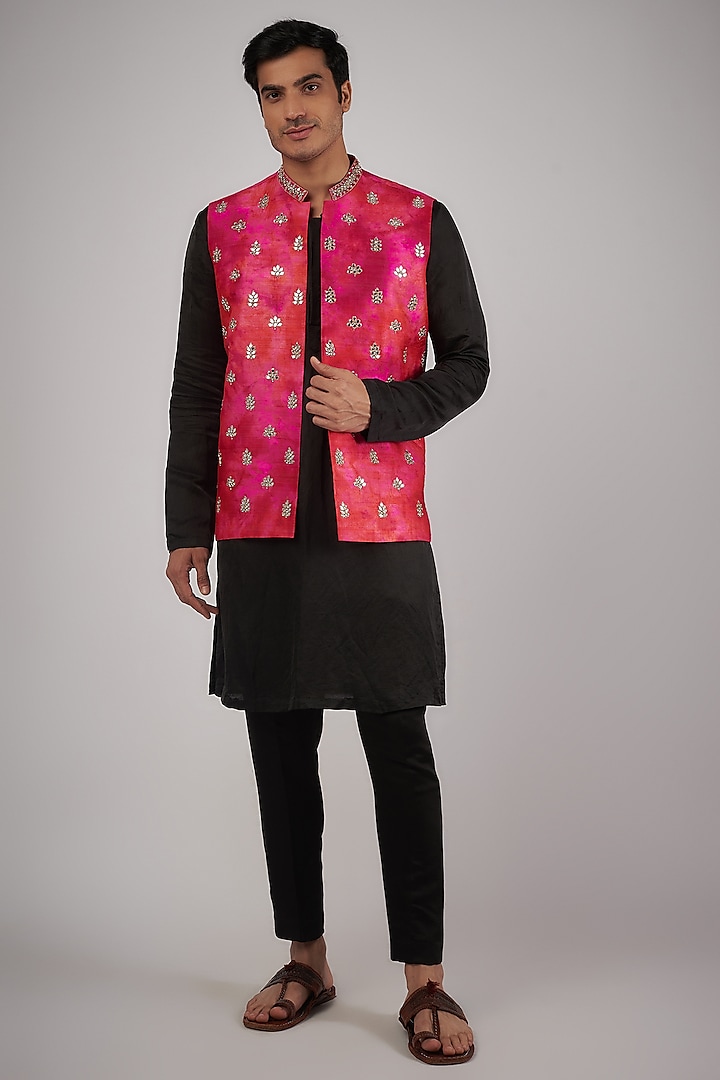 Pink Banarasi Tie-Dye Mirror Embroidered Bundi Jacket by Megha Kapoor Label Men