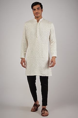 Off-White Georgette French Knot Embroidered Kurta Set by Megha Kapoor Label Men