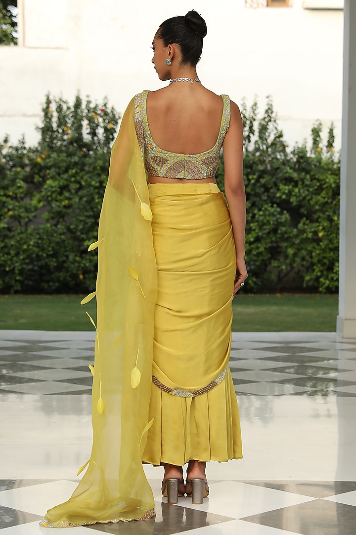Grace Yellow Satin Organza Hand Embroidered Wedding Saree Set by Mehak Khurana World at Pernia's Pop Up Shop