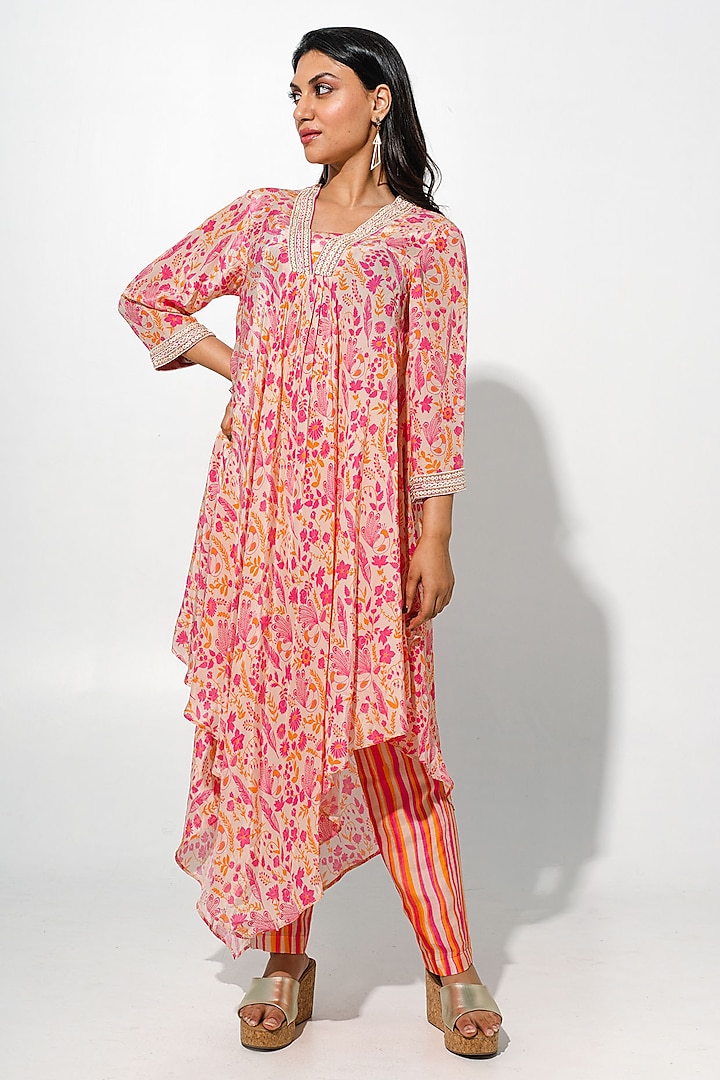 Pink Bemberg Crepe Sequins Embroidered & Floral Printed Kurta Set by Megha Pitti