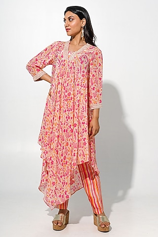 Pink Bemberg Crepe Sequins Embroidered & Floral Printed Kurta Set by Megha Pitti