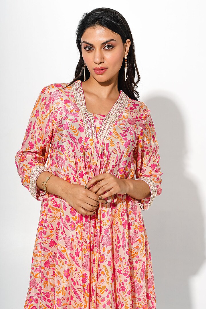 Pink Bemberg Crepe Sequins Embroidered & Floral Printed Kurta Set by Megha Pitti at Pernia's Pop Up Shop