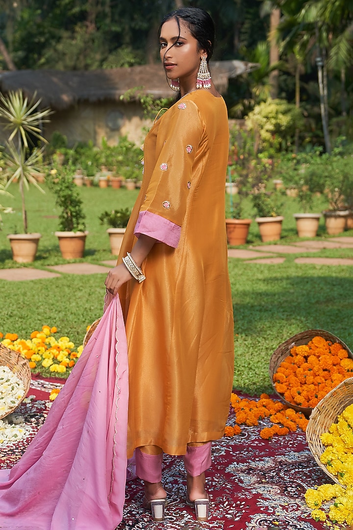 Yellow Tissue Hand Embroidered Kurta Set by Megha Pitti at Pernia's Pop Up Shop