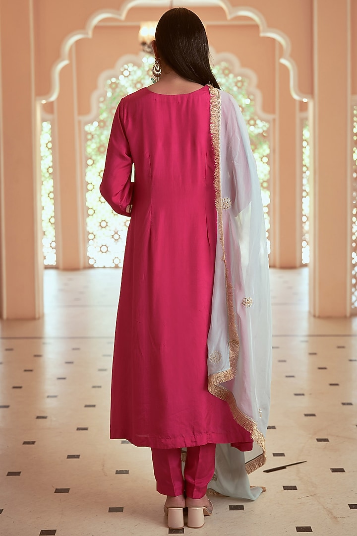 Pink Habutai Silk Embroidered Kurta Set by Megha Pitti at Pernia's Pop Up Shop