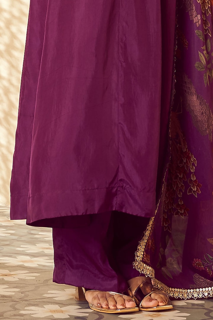 Purple Habutai Silk Kurta Set by Megha Pitti at Pernia's Pop Up Shop