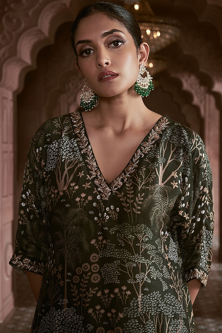 Green Bemberg Silk Printed Kurta Set by Megha Pitti at Pernia's Pop Up Shop
